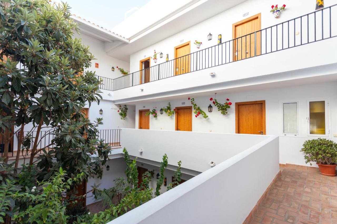 Hotel Oasis Atalaya Conil De La Frontera Exterior foto