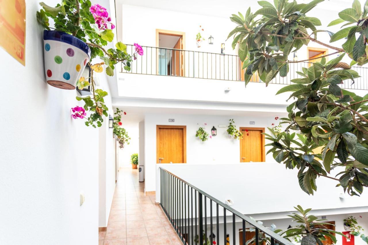Hotel Oasis Atalaya Conil De La Frontera Exterior foto