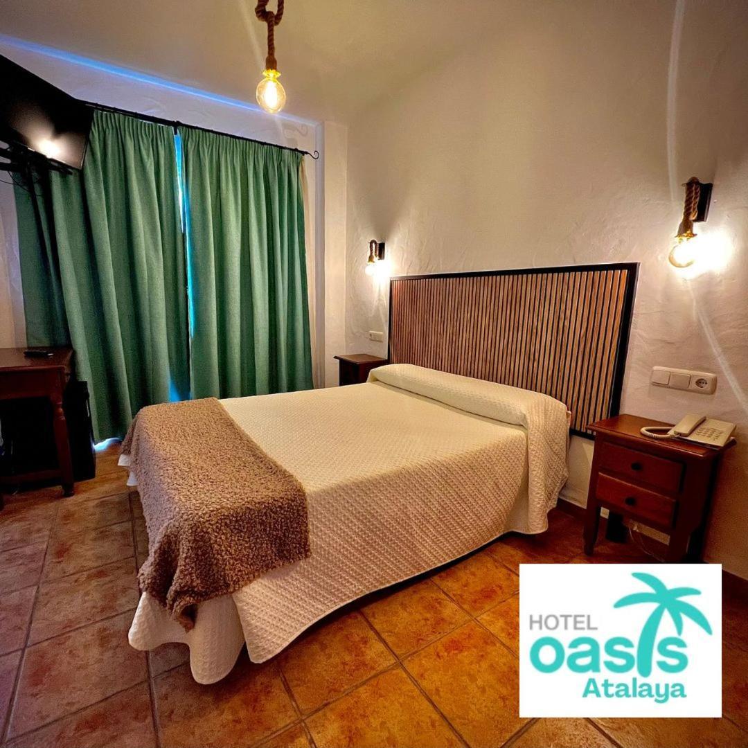 Hotel Oasis Atalaya Conil De La Frontera Exterior foto