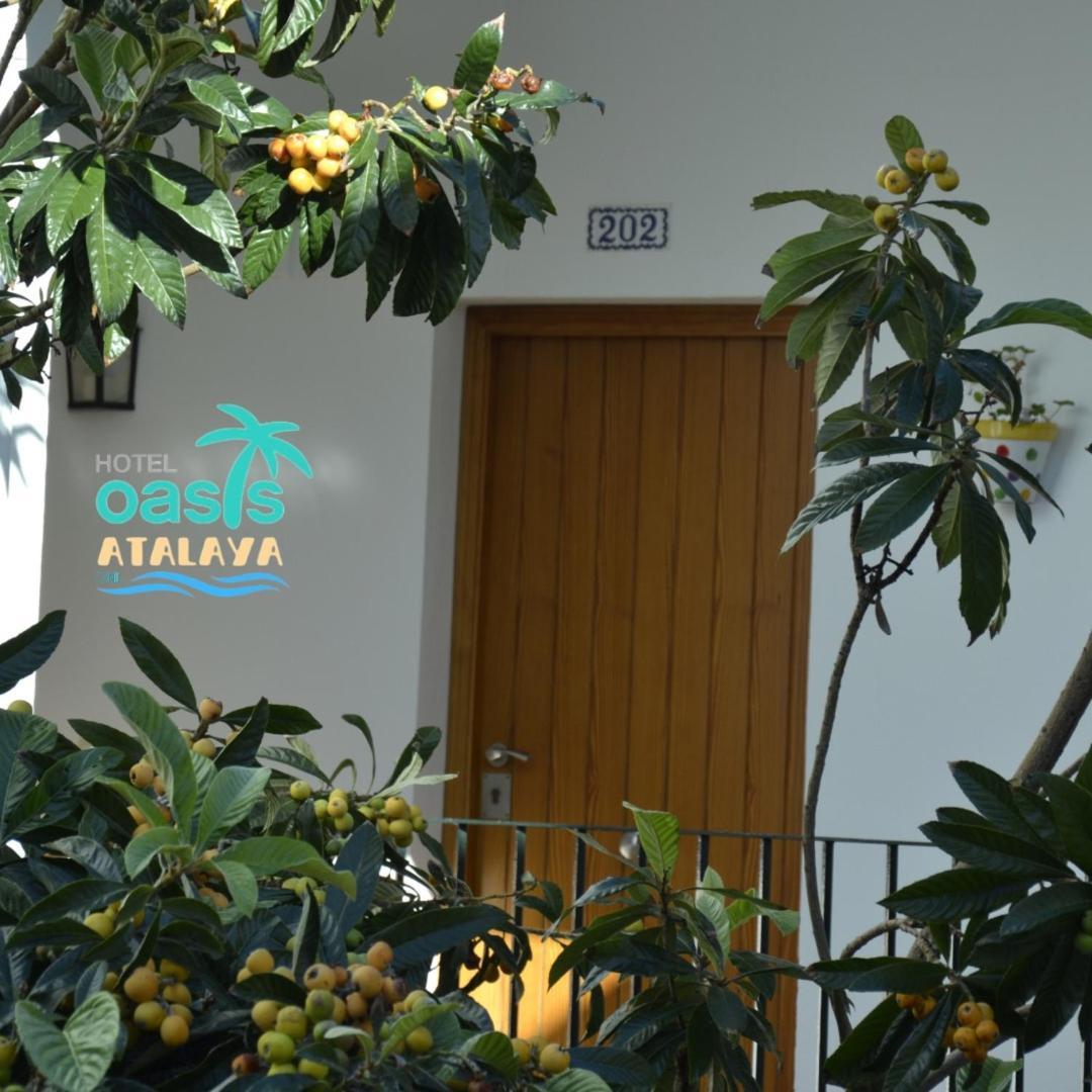 Hotel Oasis Atalaya Conil De La Frontera Exterior foto